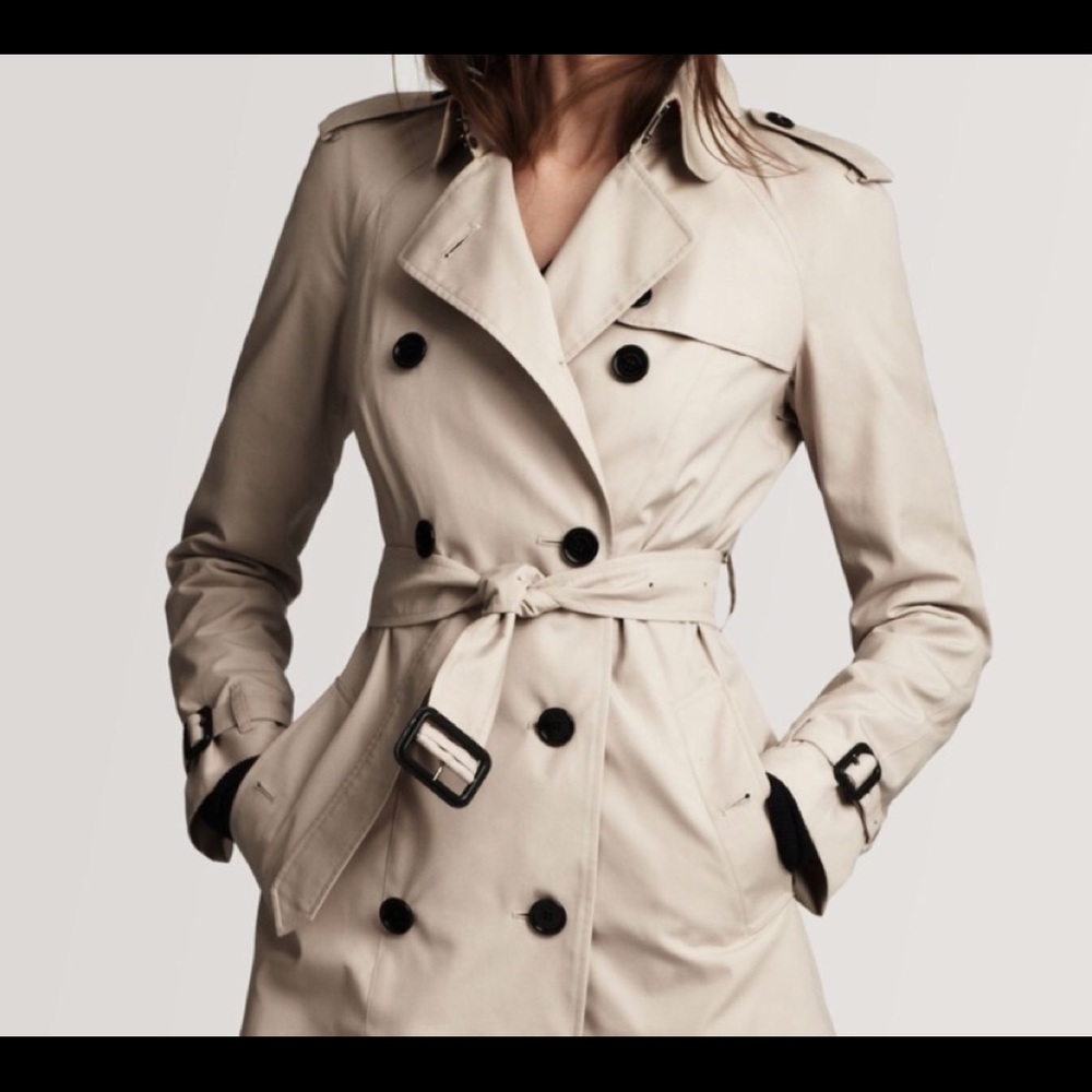 Burberry cream Jacket size 4